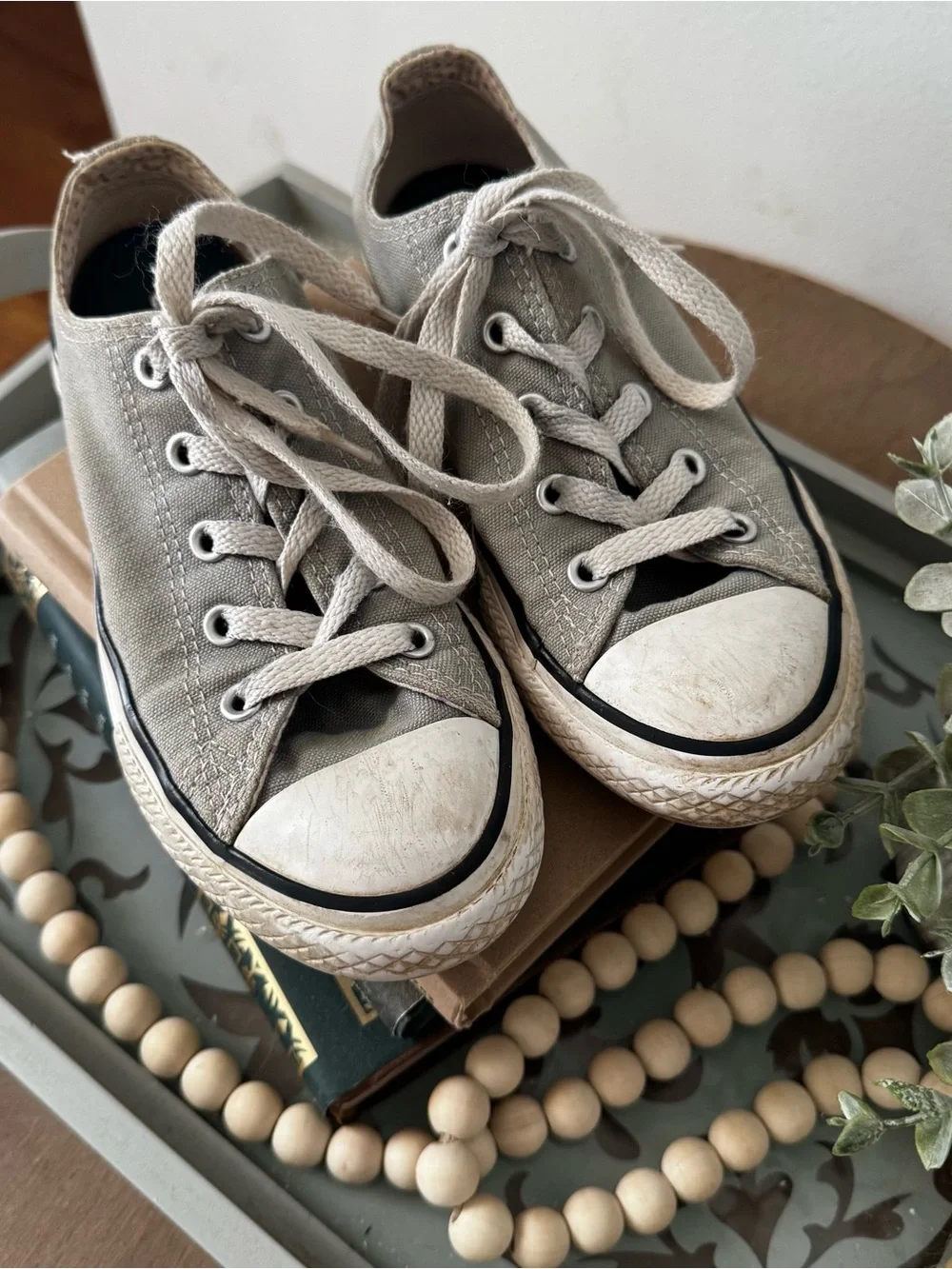 Converse Kids Low Top Canvas Sneakers in Light Gray - Size 1